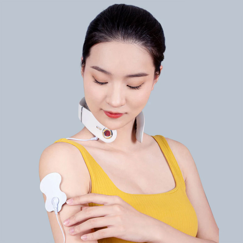 review-may-massage-co-vai-gay-xung-dien-medimas-nm-08d-duoc-ua-chuong-nhat-hien-nay